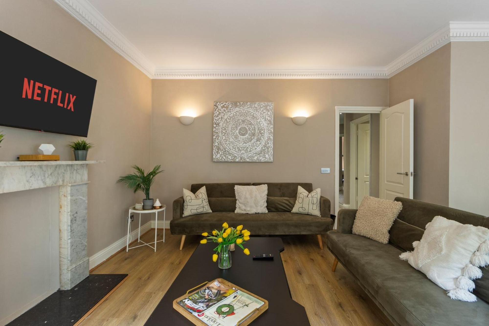 Beaufort Gardens In Knightsbridge Apartment *